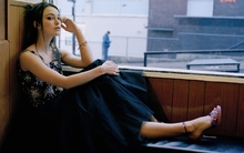 women dress actress keira knightley high heels window panes 2560x1600 wallpaper 